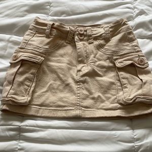 Shein mini skirt, worn twice, size xs or 2 , color beige